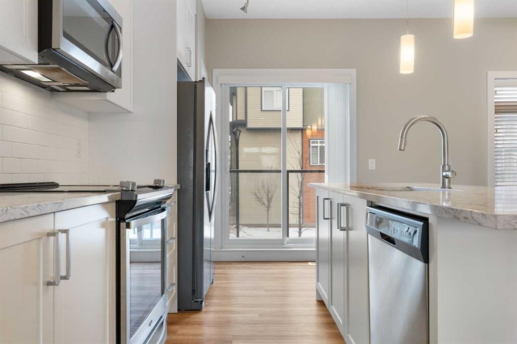 









217


Sage Bluff

Drive Northwest,
Calgary,




AB
T3R 1T5

