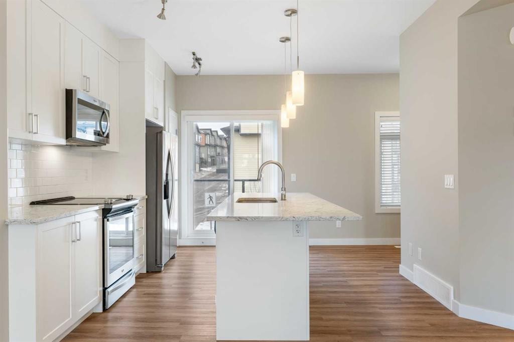 









217


Sage Bluff

Drive Northwest,
Calgary,




AB
T3R 1T5

