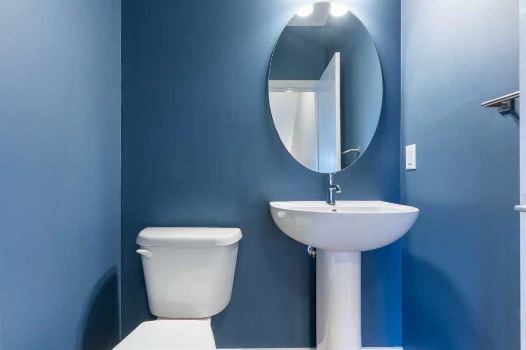 









217


Sage Bluff

Drive Northwest,
Calgary,




AB
T3R 1T5

