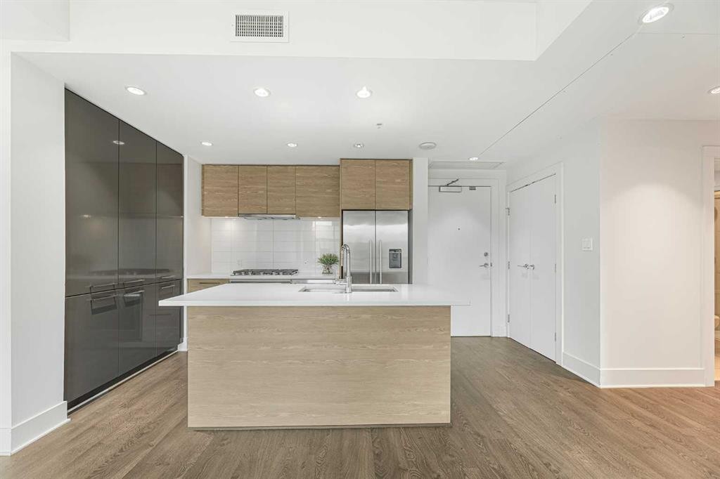 









38


9

Street Northeast, 610,
Calgary,




AB
T2E7X9

