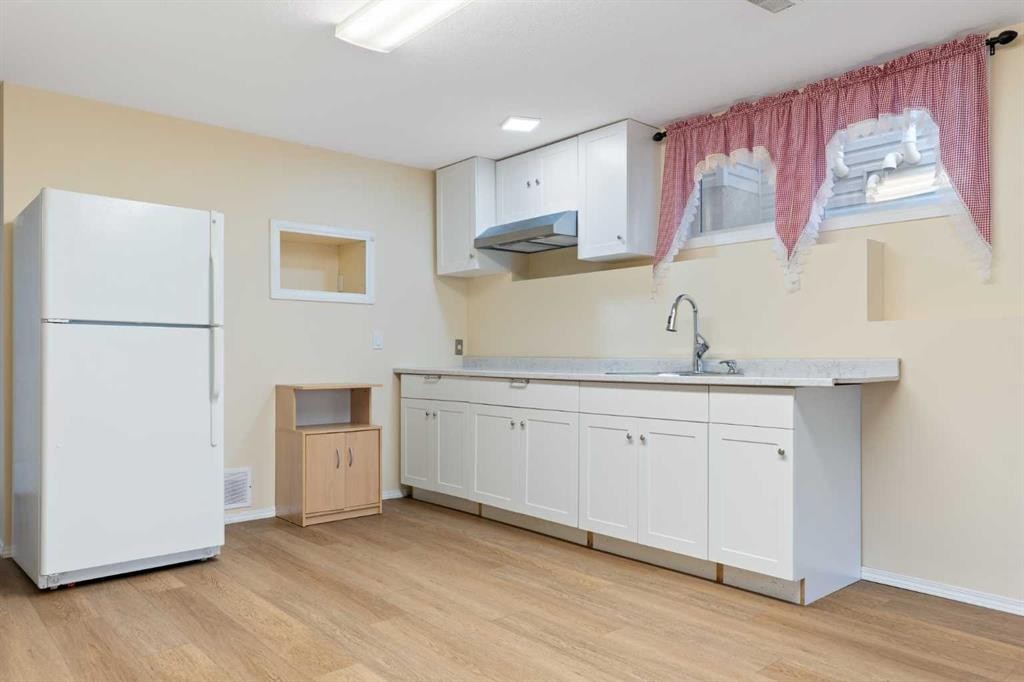 









129


Evansbrooke

Way Northwest,
Calgary,




AB
T3P 1C8

