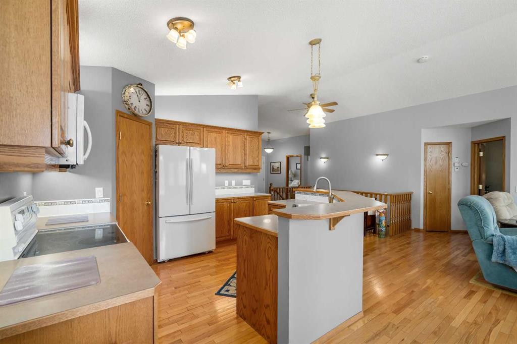 









310


Riverside

Garden Northwest,
High River,




AB
T1V 1Y9

