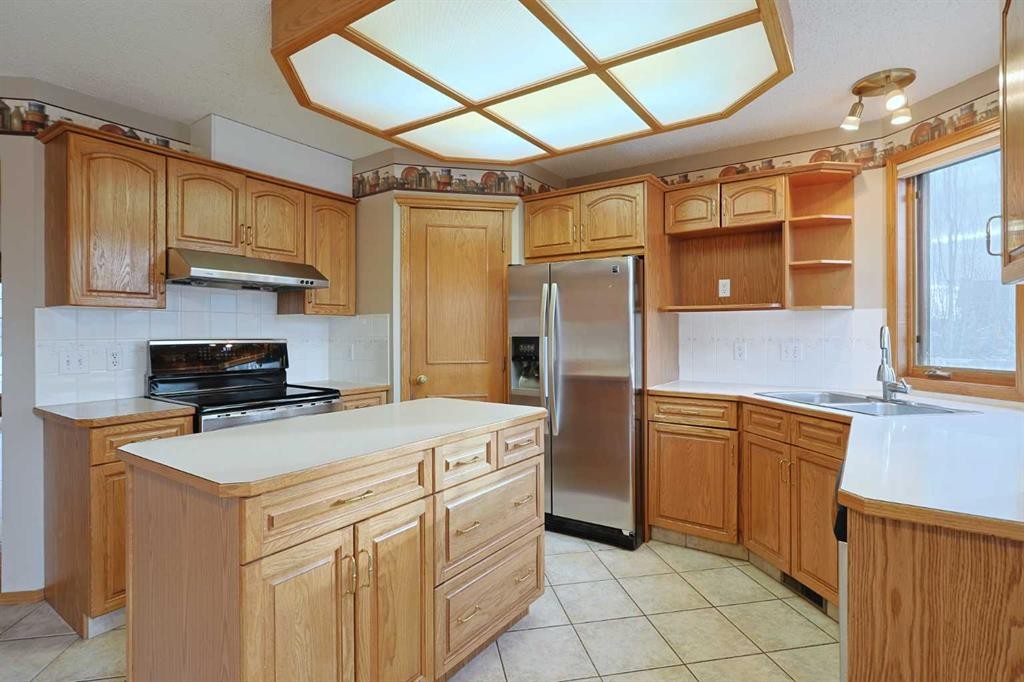 









111


Schubert

Place Northwest,
Calgary,




AB
T3L 1W5

