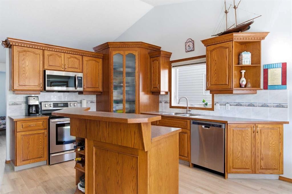 









247


Cambridge

Crescent,
Strathmore,




AB
T1P 1R9

