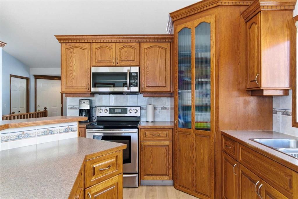 









247


Cambridge

Crescent,
Strathmore,




AB
T1P 1R9

