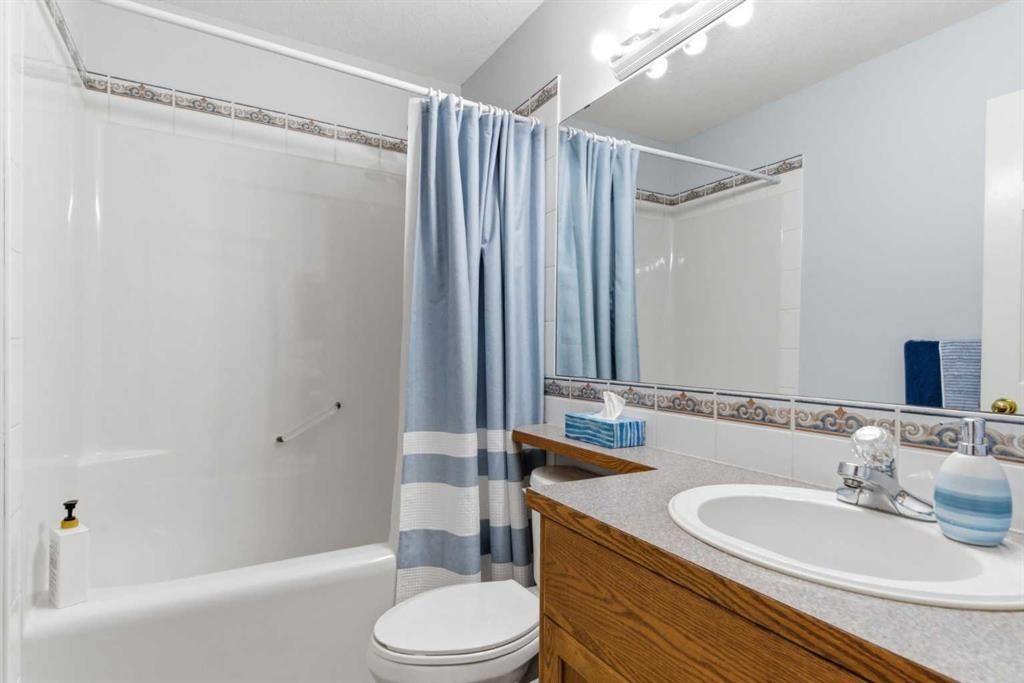 









247


Cambridge

Crescent,
Strathmore,




AB
T1P 1R9

