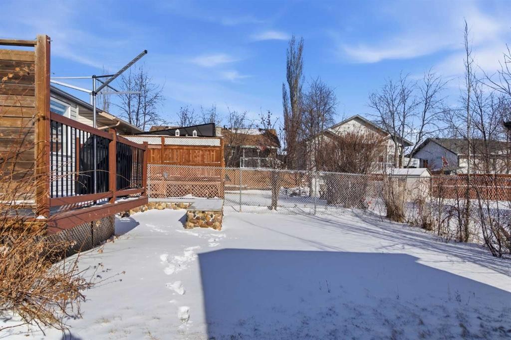 









247


Cambridge

Crescent,
Strathmore,




AB
T1P 1R9

