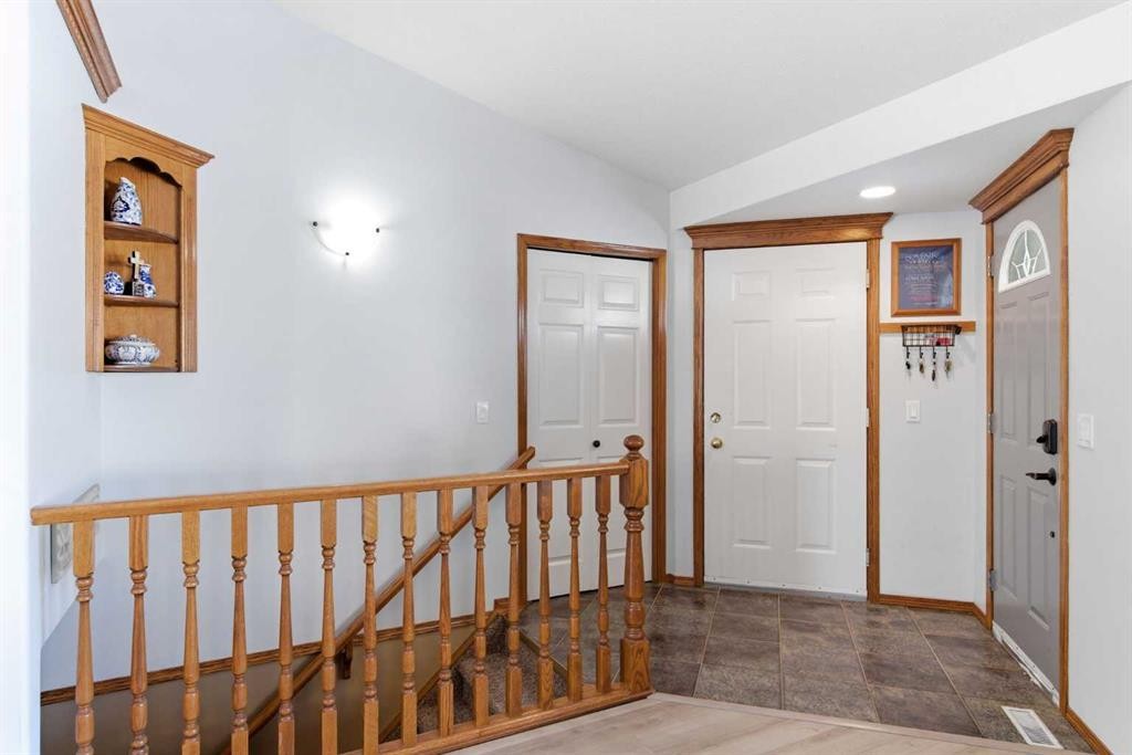 









247


Cambridge

Crescent,
Strathmore,




AB
T1P 1R9

