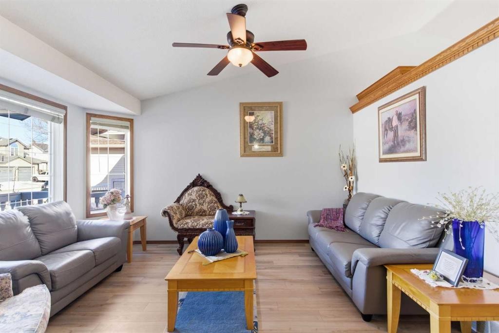 









247


Cambridge

Crescent,
Strathmore,




AB
T1P 1R9

