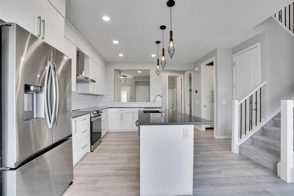 









179


Lucas

Heights Northwest,
Calgary,




AB
T3P 1X4

