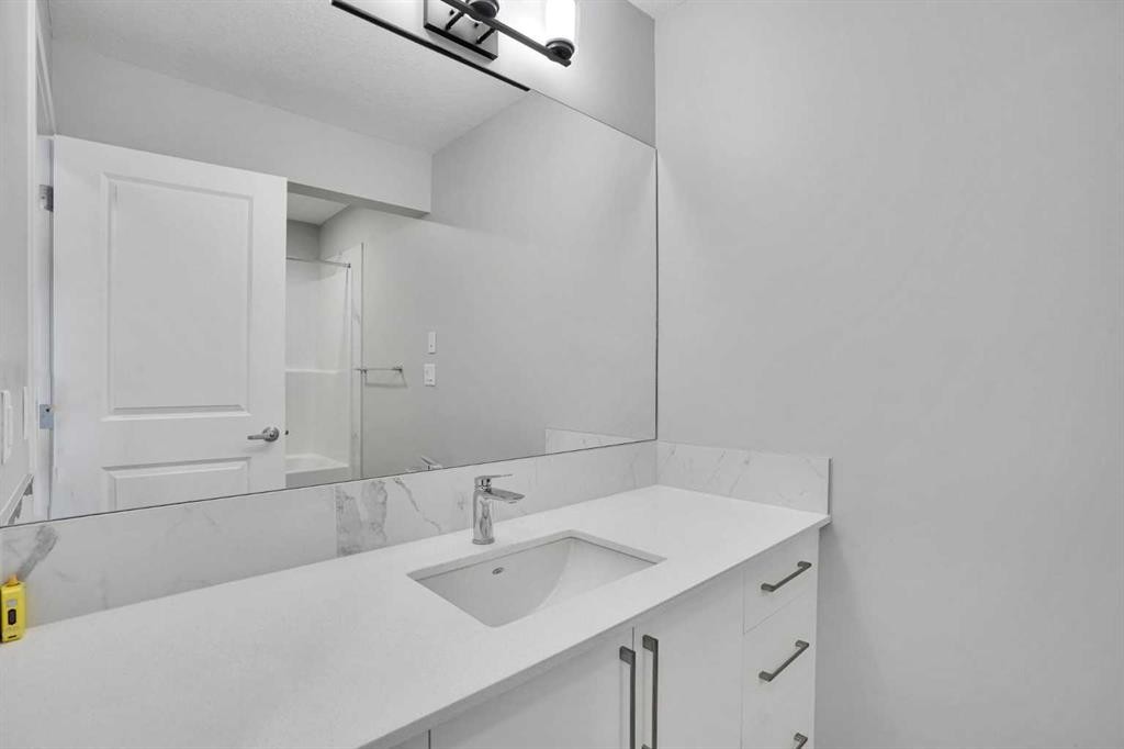 









179


Lucas

Heights Northwest,
Calgary,




AB
T3P 1X4

