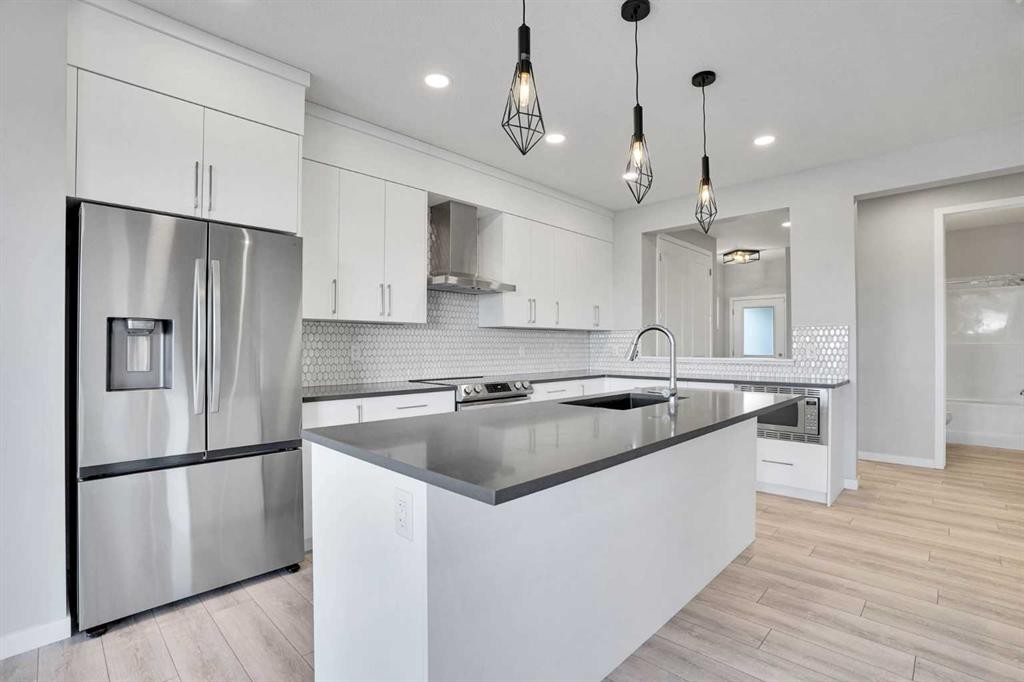 









179


Lucas

Heights Northwest,
Calgary,




AB
T3P 1X4

