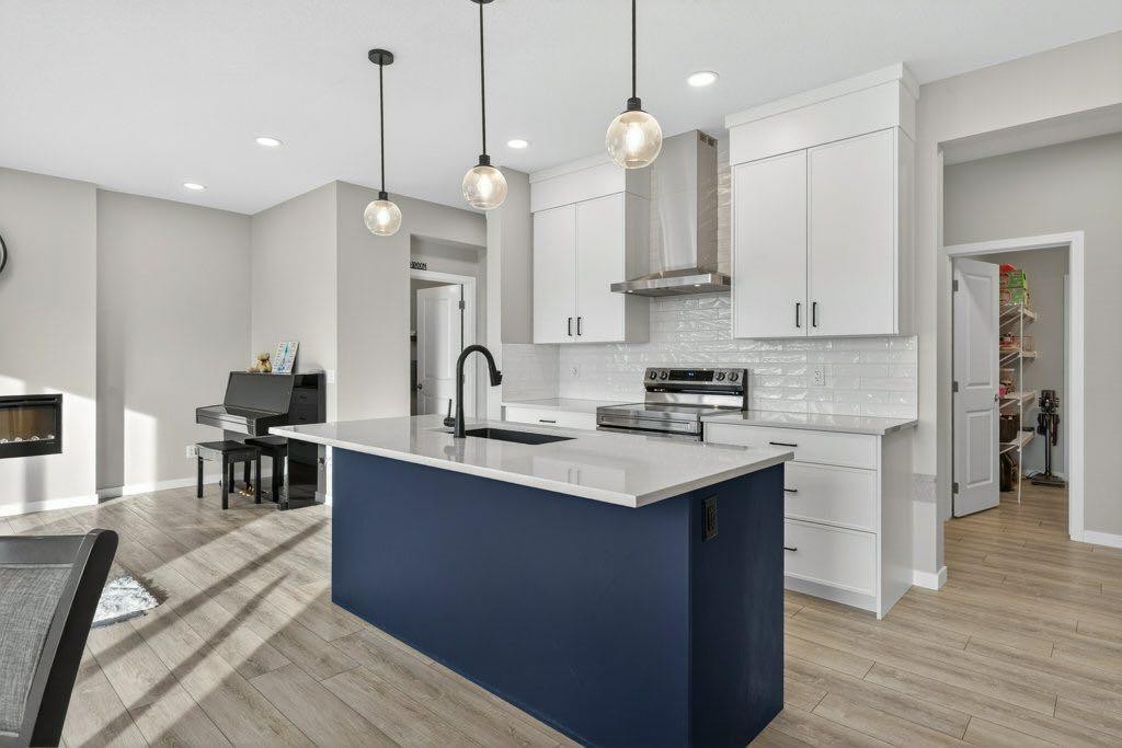 









665


Creekmill

Court Southwest,
Airdrie,




AB
T4B 5J8

