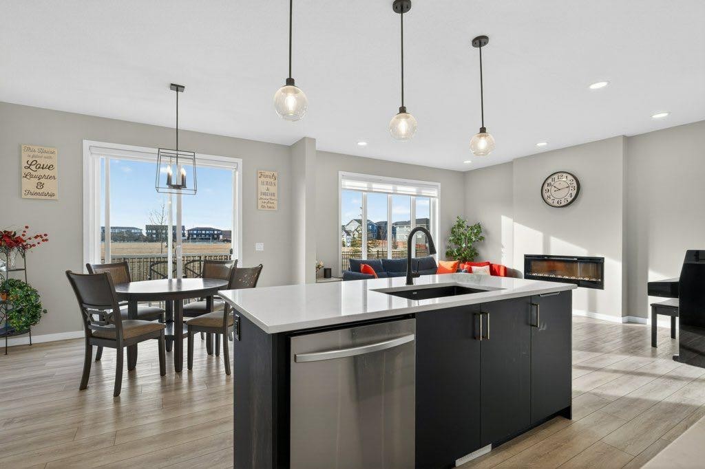 









665


Creekmill

Court Southwest,
Airdrie,




AB
T4B 5J8

