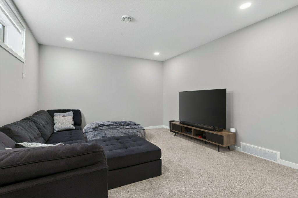 









665


Creekmill

Court Southwest,
Airdrie,




AB
T4B 5J8

