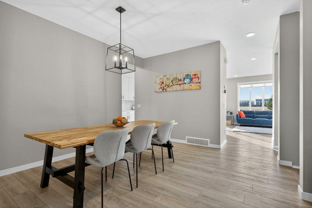 









665


Creekmill

Court Southwest,
Airdrie,




AB
T4B 5J8

