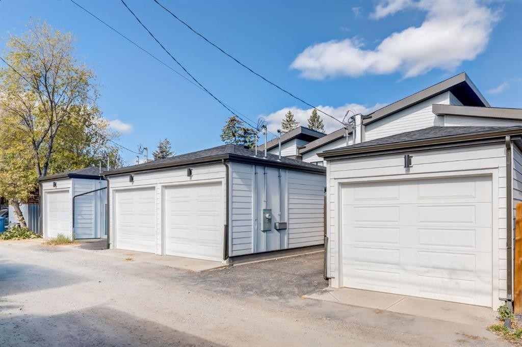 









233


25

Avenue Northeast,
Calgary,




AB
T2E1Y2

