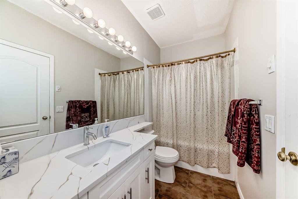 









1906


Patterson

View Southwest,
Calgary,




AB
T3H 3J9

