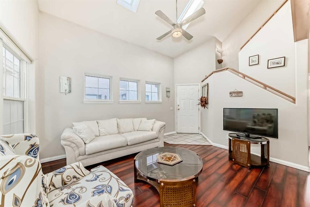 









1906


Patterson

View Southwest,
Calgary,




AB
T3H 3J9

