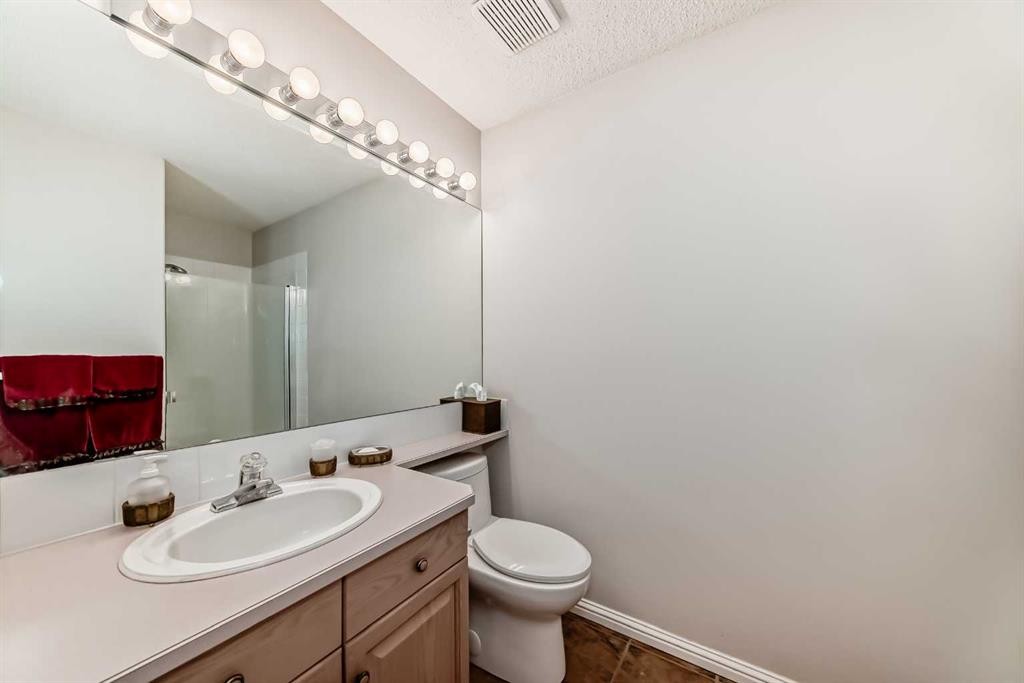 









1906


Patterson

View Southwest,
Calgary,




AB
T3H 3J9

