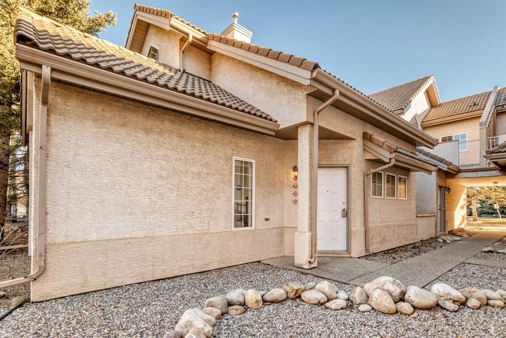 









1906


Patterson

View Southwest,
Calgary,




AB
T3H 3J9

