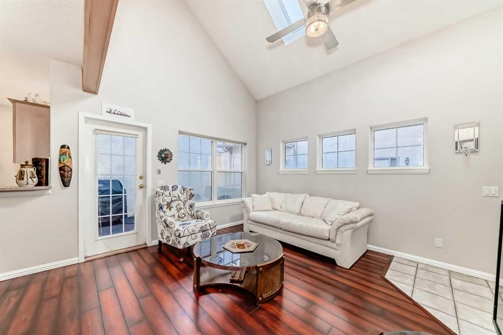 









1906


Patterson

View Southwest,
Calgary,




AB
T3H 3J9

