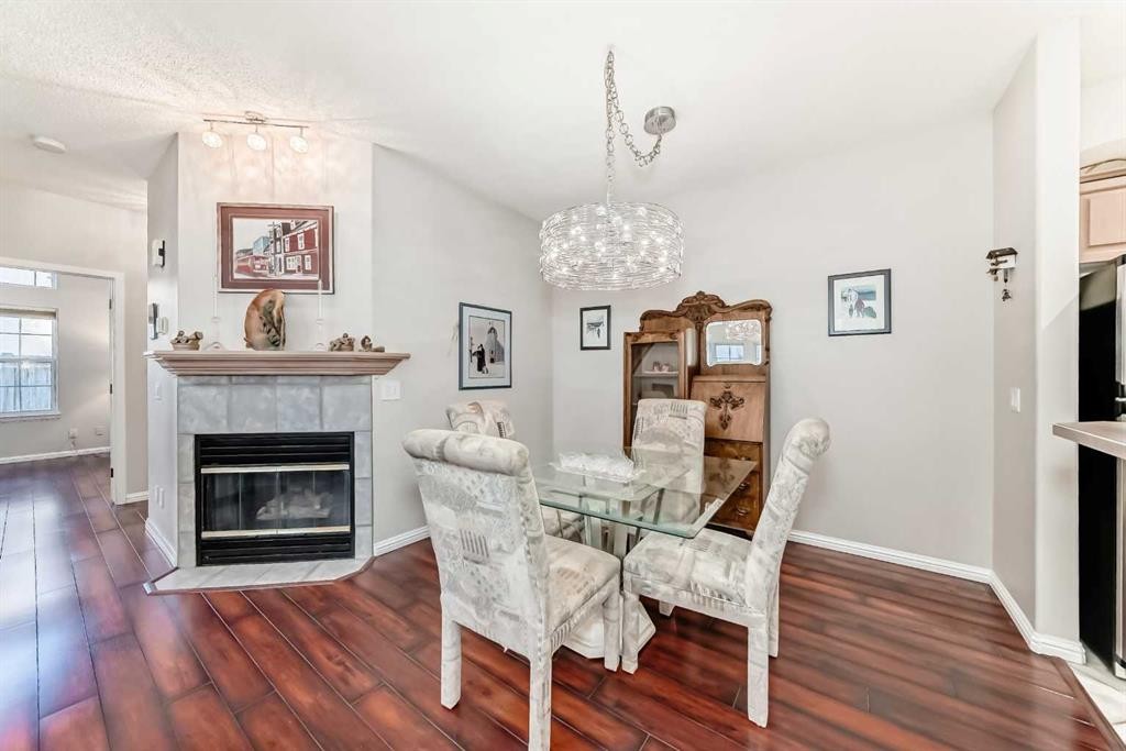 









1906


Patterson

View Southwest,
Calgary,




AB
T3H 3J9

