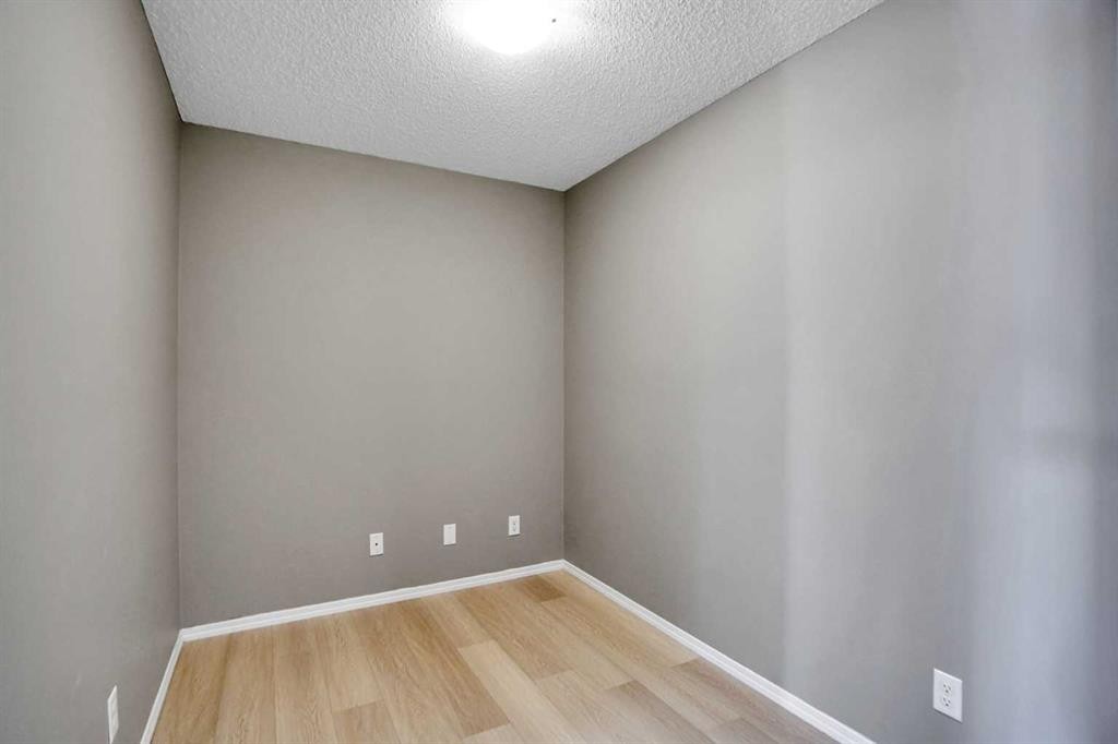 









1317


27

Street Southeast, 2204,
Calgary,




AB
T2A 4Y5


