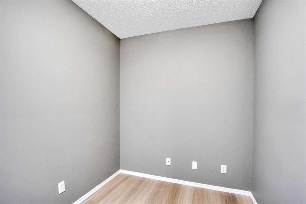 









1317


27

Street Southeast, 2204,
Calgary,




AB
T2A 4Y5

