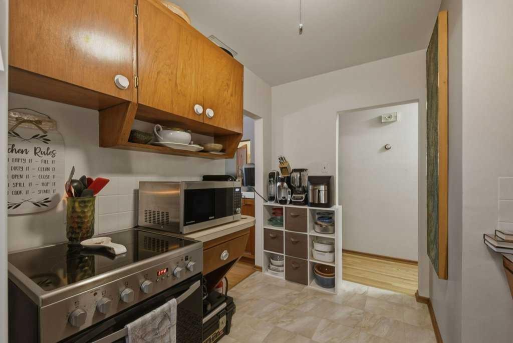 









2428


14

Street Southwest,
Calgary,




AB
T2T 3T6

