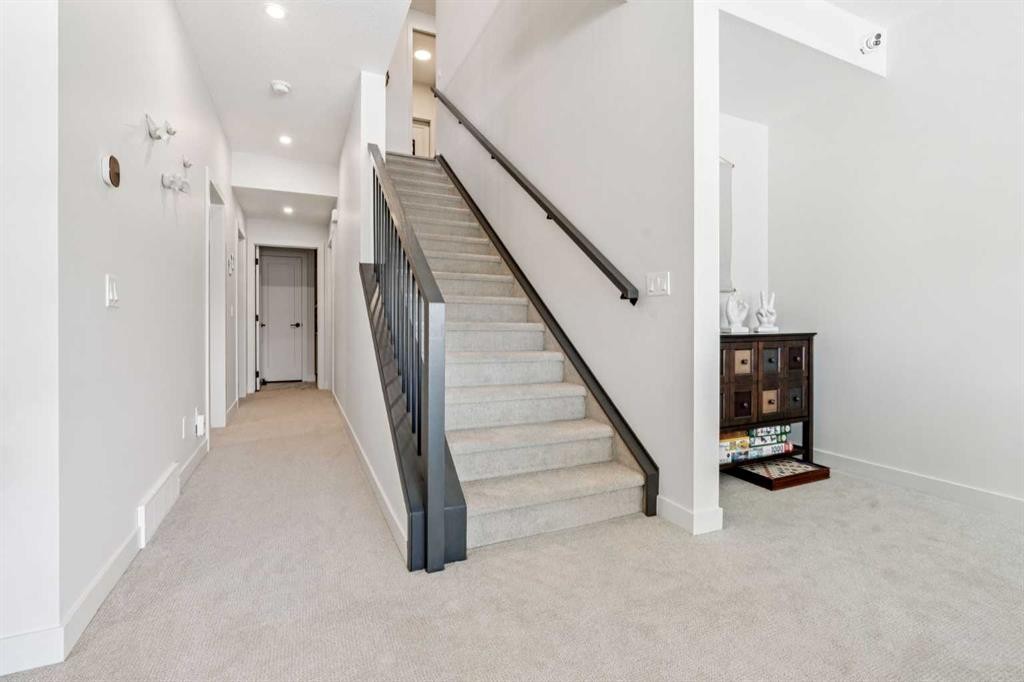









155


Sage Meadows

View Northwest,
Calgary,




AB
T3P 2C4

