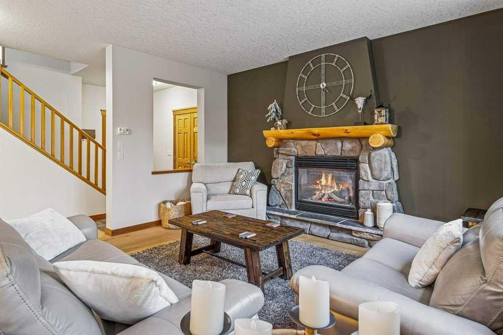









215


Miskow

Close,
Canmore,




AB
T1W3G7

