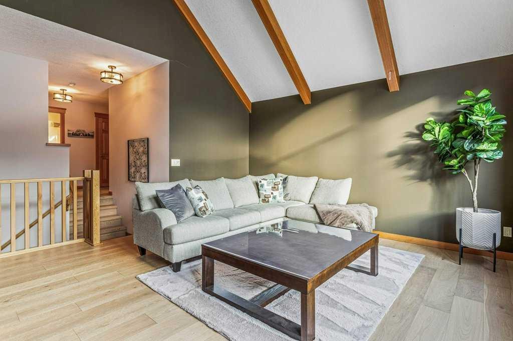 









215


Miskow

Close,
Canmore,




AB
T1W3G7

