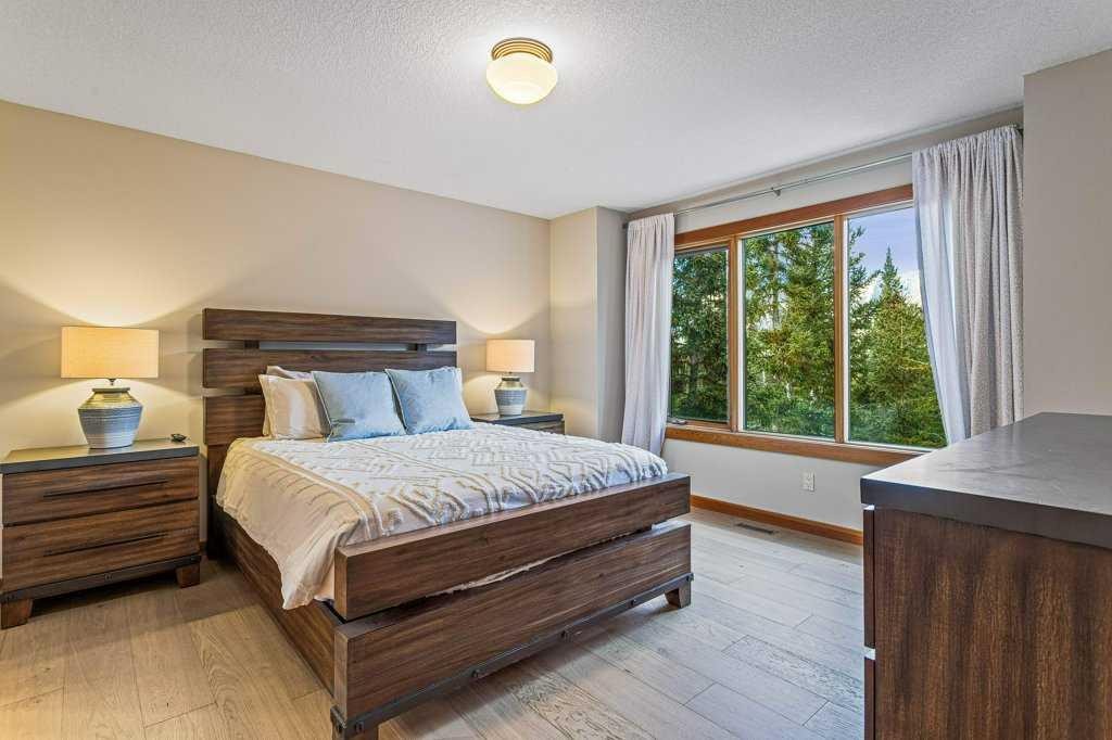 









215


Miskow

Close,
Canmore,




AB
T1W3G7

