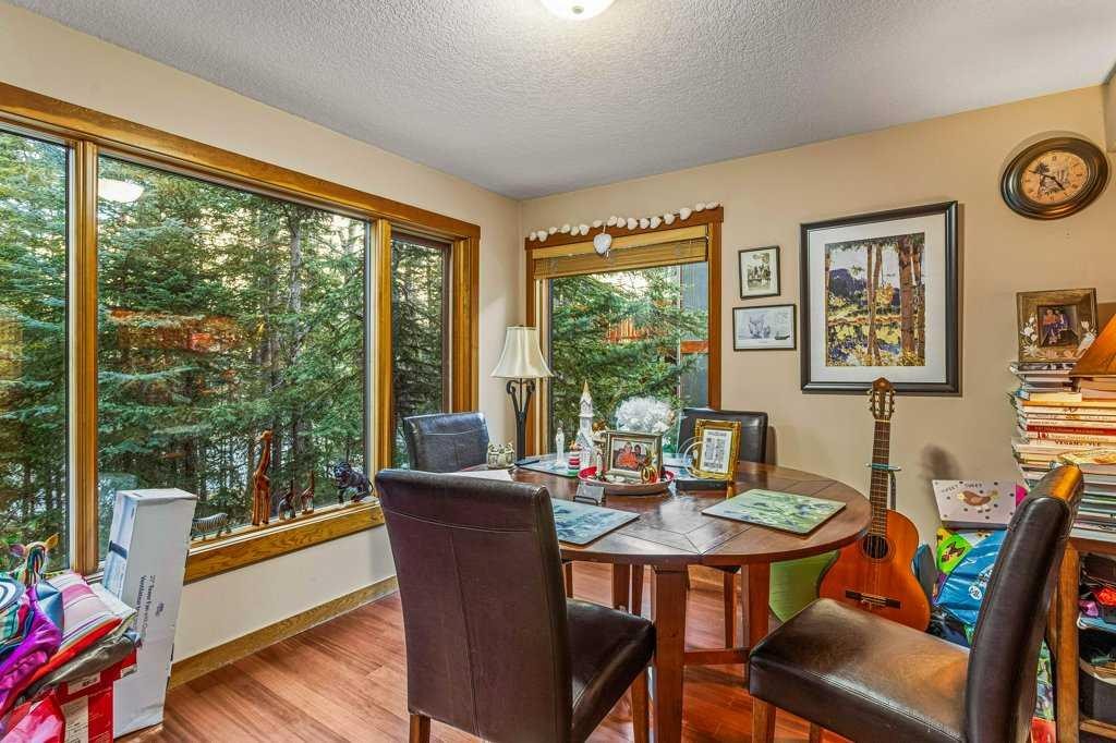 









215


Miskow

Close,
Canmore,




AB
T1W3G7

