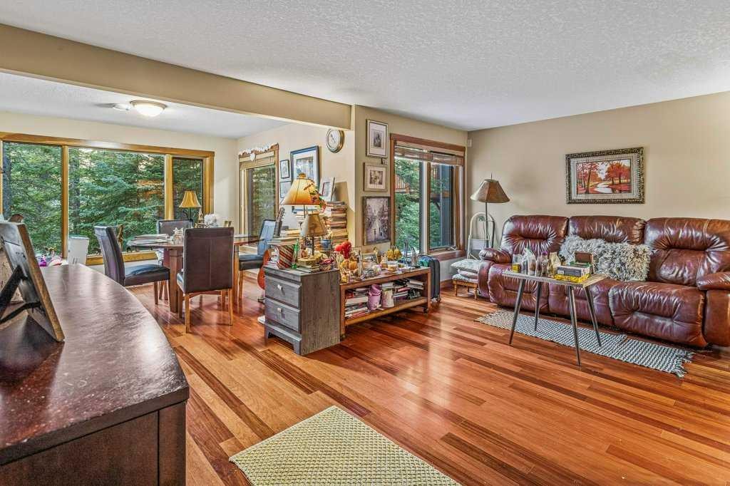 









215


Miskow

Close,
Canmore,




AB
T1W3G7

