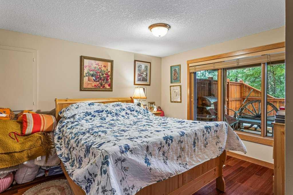 









215


Miskow

Close,
Canmore,




AB
T1W3G7


