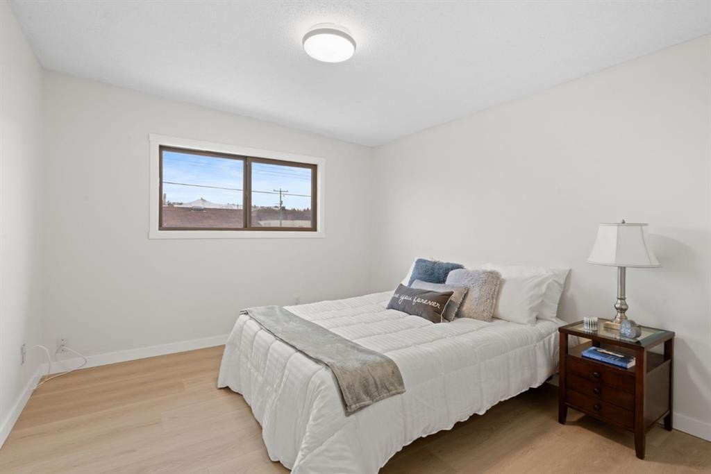 









8547


47

Avenue Northwest,
Calgary,




AB
T3B 1Z8

