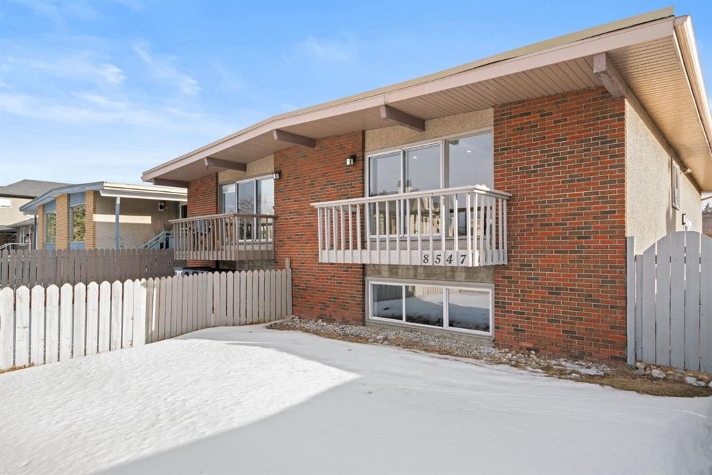 









8547


47

Avenue Northwest,
Calgary,




AB
T3B 1Z8

