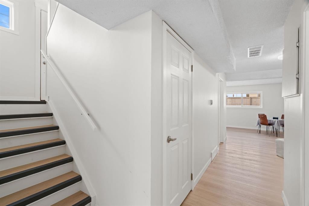 









8547


47

Avenue Northwest,
Calgary,




AB
T3B 1Z8

