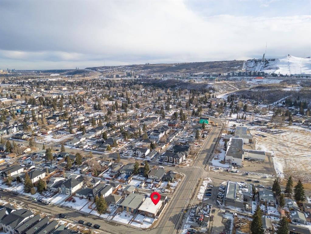 









8547


47

Avenue Northwest,
Calgary,




AB
T3B 1Z8

