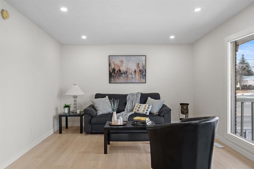 









8547


47

Avenue Northwest,
Calgary,




AB
T3B 1Z8

