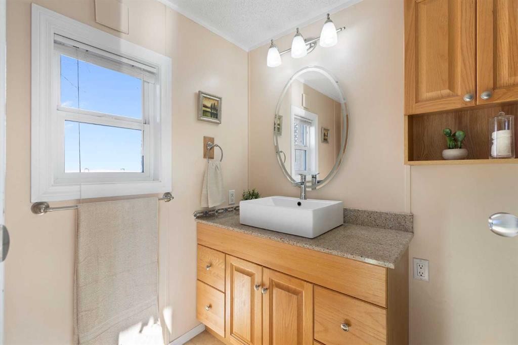 









245042


Range Road 251

Range,
Rural Wheatland County,




AB
T0J0P1

