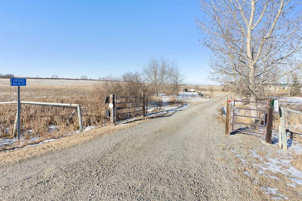 









245042


Range Road 251

Range,
Rural Wheatland County,




AB
T0J0P1

