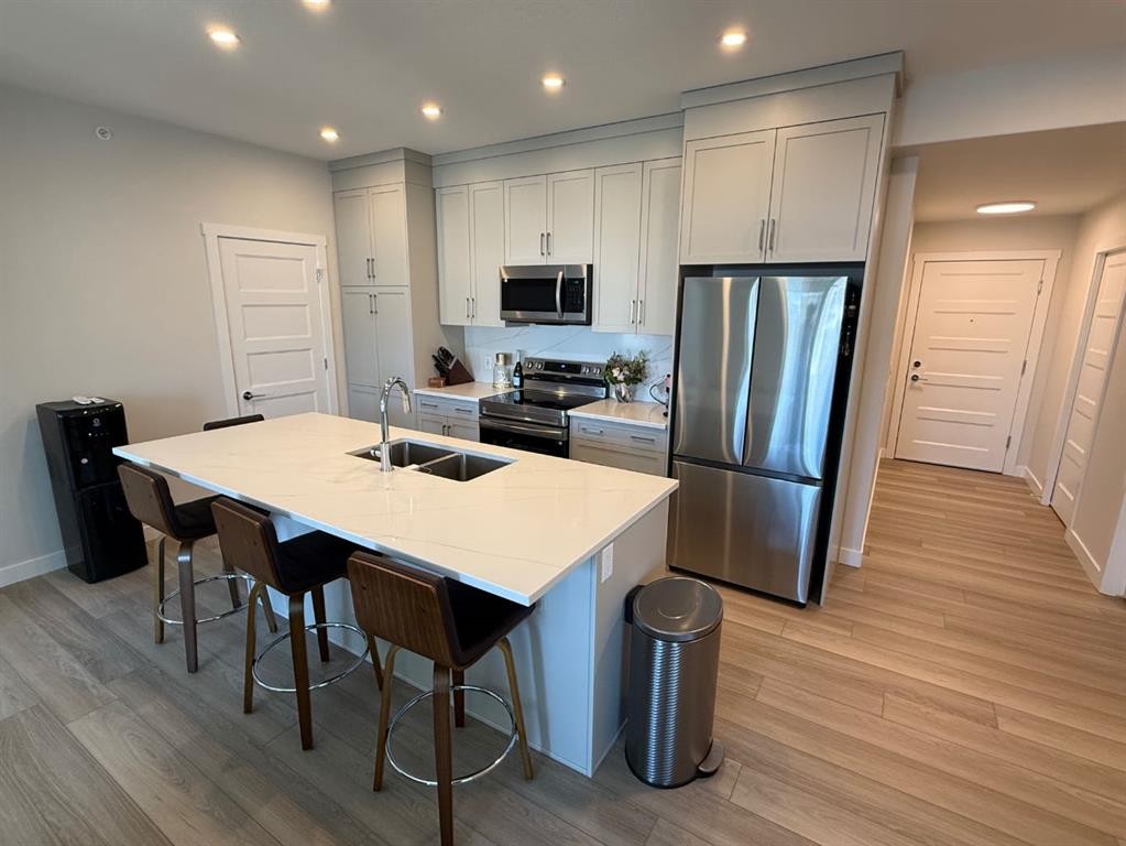 









2117


81

Street Southwest, 2407,
Calgary,




AB
T3H6H5

