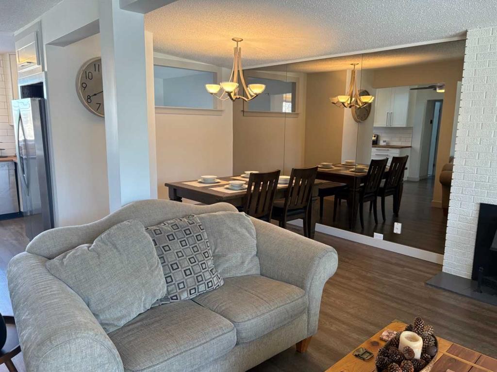 









10212


7

Street Southwest,
Calgary,




AB
T2W 0G3

