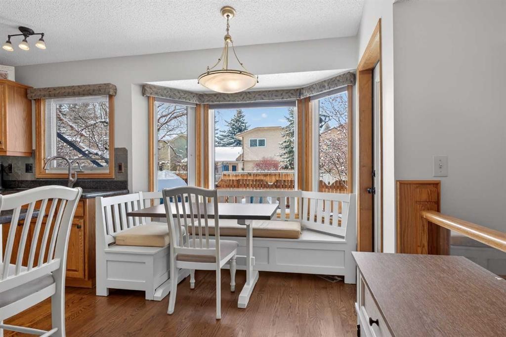 









204


Sunrise

Circle Southeast,
Calgary,




AB
T2X 2Z8

