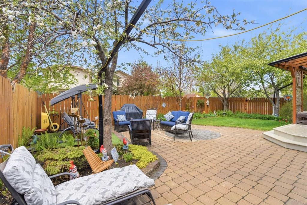 









204


Sunrise

Circle Southeast,
Calgary,




AB
T2X 2Z8

