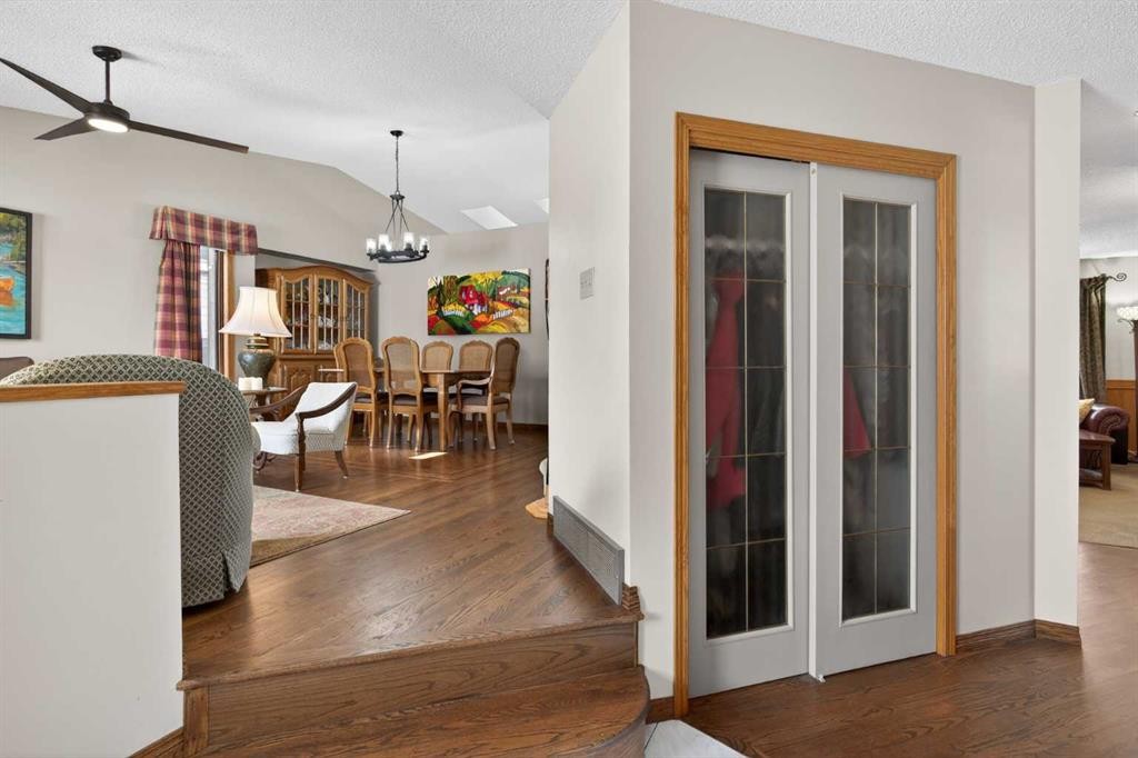 









204


Sunrise

Circle Southeast,
Calgary,




AB
T2X 2Z8


