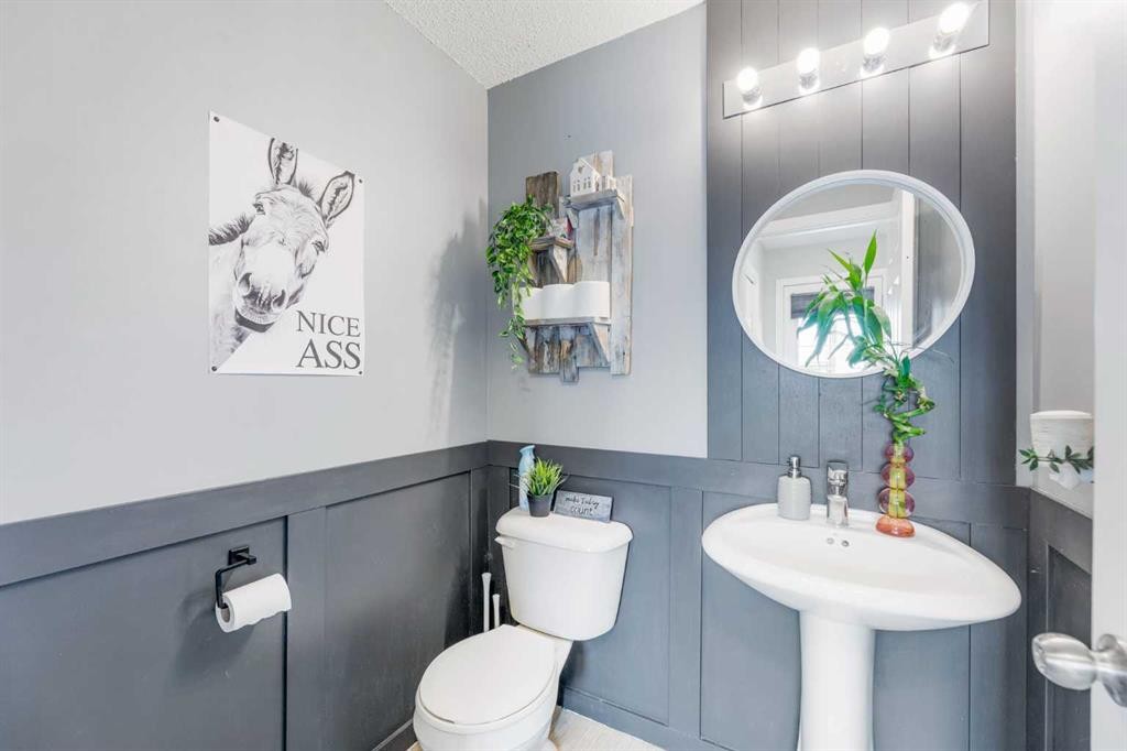 









71


Sunset

Road,
Cochrane,




AB
T4C 0H4

